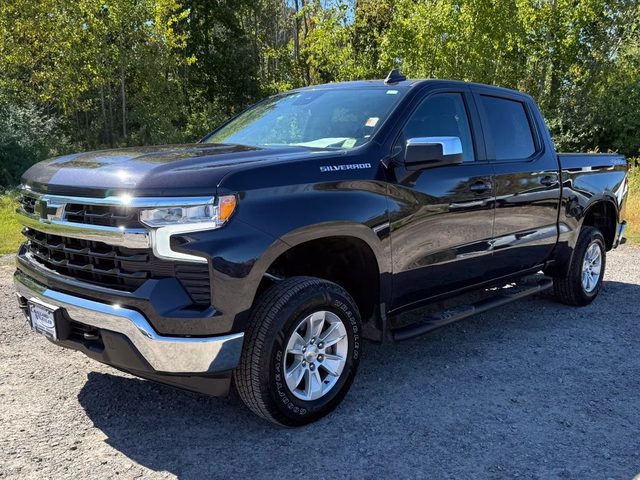 2022 Chevrolet Silverado 1500 LT 4WD photo