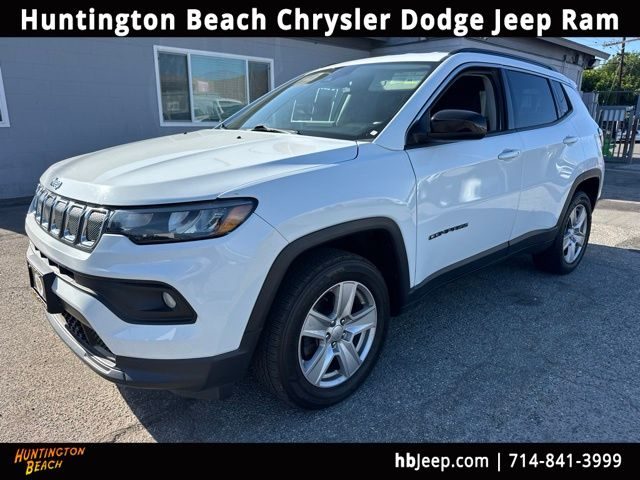 2022 Jeep Compass Latitude 4WD photo