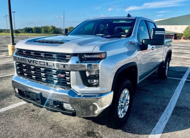 2022 Chevrolet Silverado 2500HD LT 4WD photo