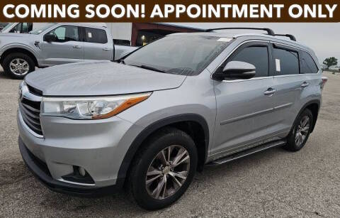 2015 Toyota Highlander XLE FWD photo