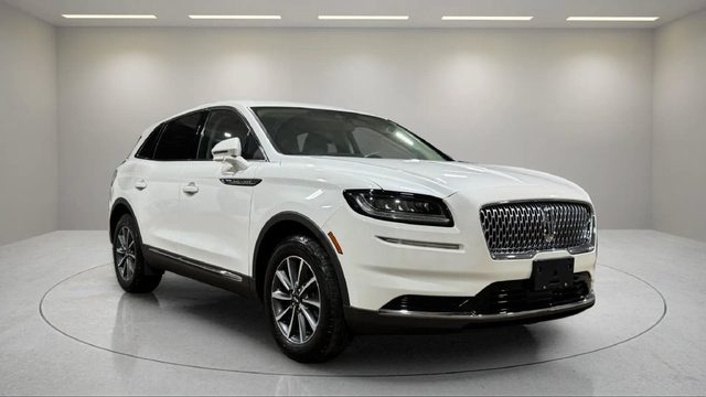 2022 Lincoln Nautilus Standard FWD photo
