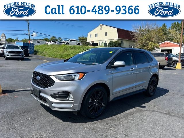 2022 Ford Edge ST-Line AWD photo