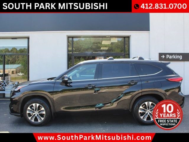 2022 Toyota Highlander XLE AWD photo