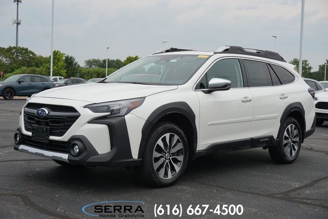 2023 Subaru Outback Touring AWD photo
