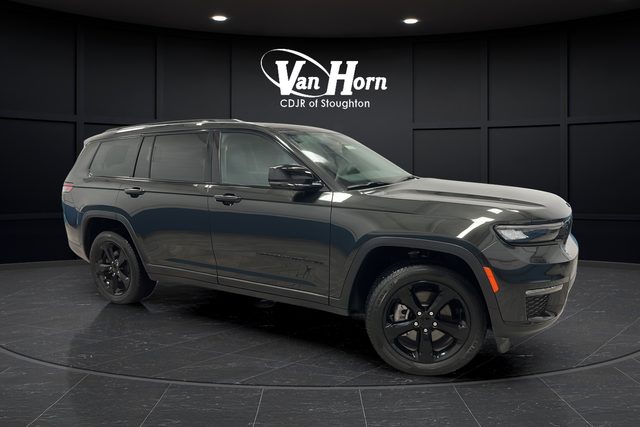 2023 Jeep Grand Cherokee L Limited 4WD photo