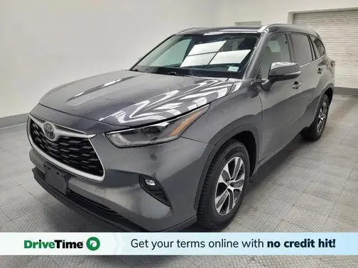2021 Toyota Highlander XLE FWD photo