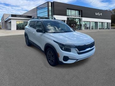 2023 Kia Seltos S FWD photo