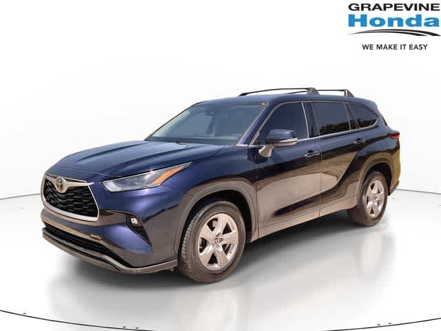 2022 Toyota Highlander LE FWD photo