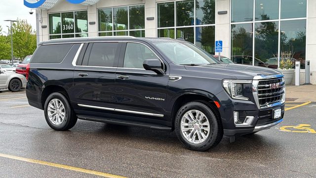 2023 GMC Yukon XL SLT 4WD photo