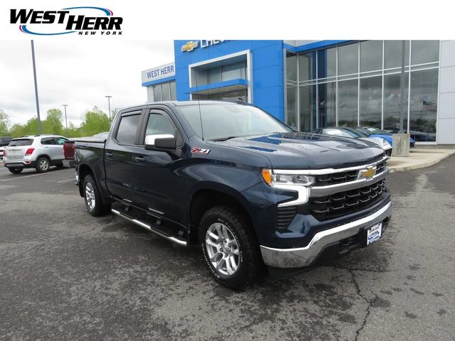 2022 Chevrolet Silverado 1500 LT 4WD photo