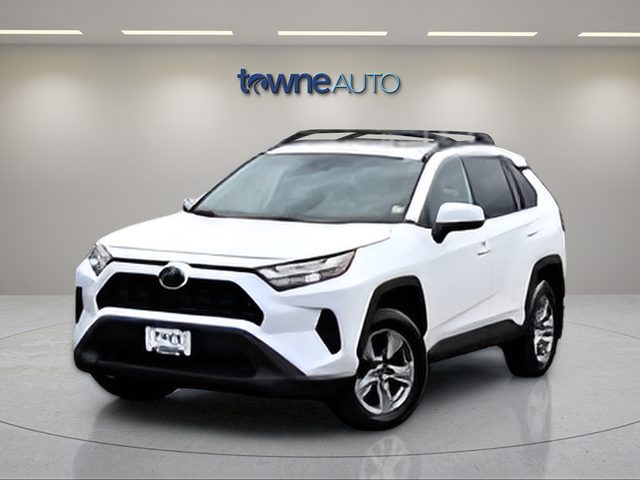 2022 Toyota RAV4 XLE AWD photo