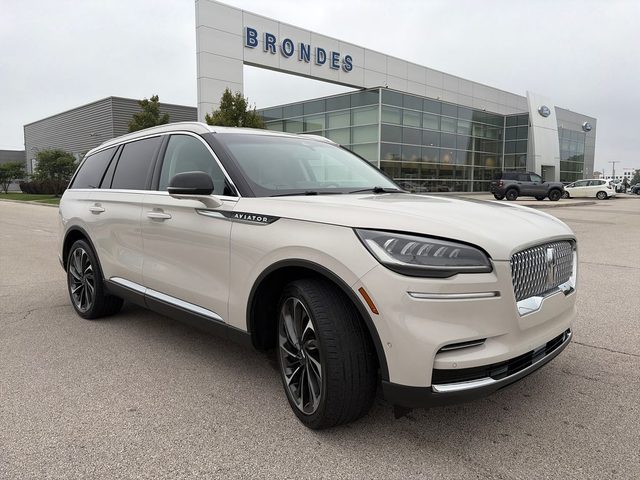 2023 Lincoln Aviator Reserve AWD photo