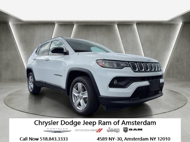 2022 Jeep Compass Latitude 4WD photo