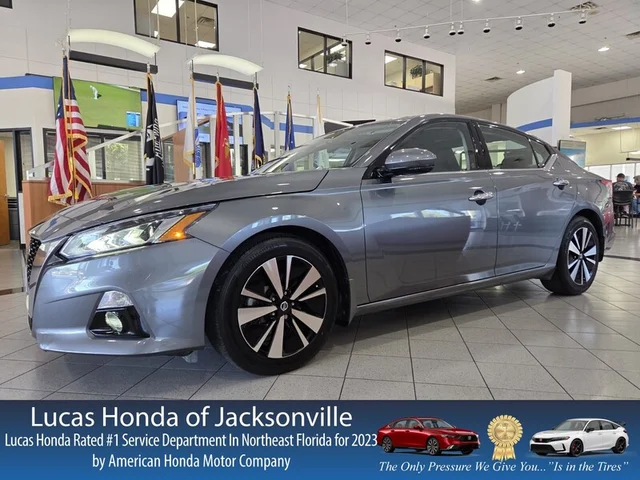 2022 Nissan Altima 2.5 SL FWD photo
