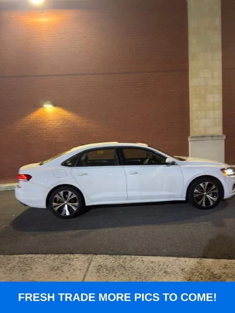 2021 Volkswagen Passat 2.0T SE FWD photo