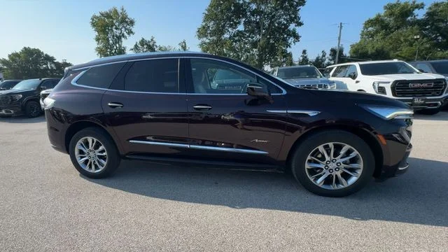 2023 Buick Enclave Avenir AWD photo