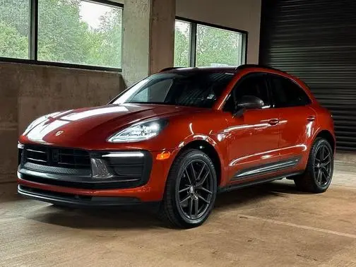 2023 Porsche Macan T AWD photo