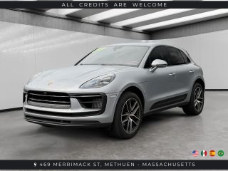 2022 Porsche Macan S AWD photo