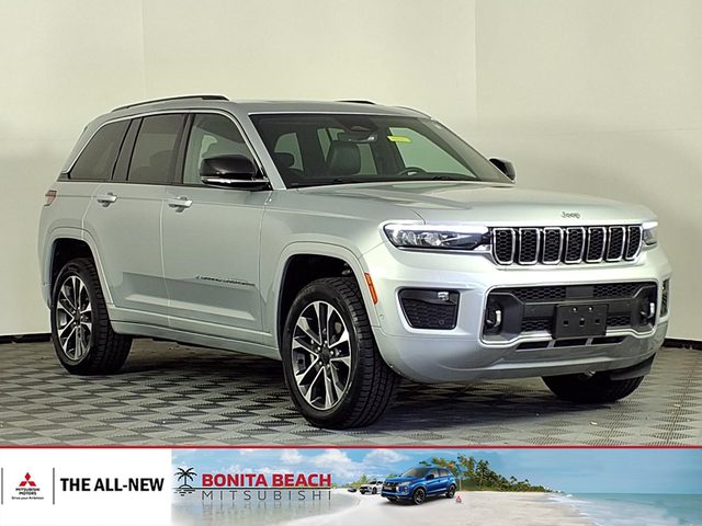 2023 Jeep Grand Cherokee Overland 4WD photo