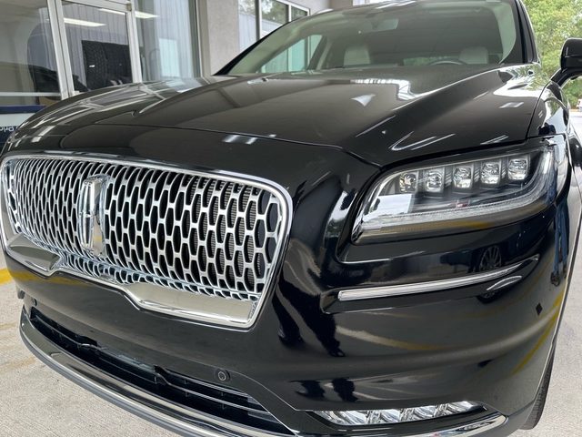 2022 Lincoln Nautilus Reserve AWD photo