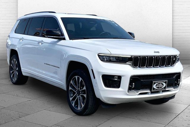 2023 Jeep Grand Cherokee L Overland 4WD photo