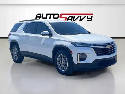 2023 Chevrolet Traverse LT Cloth FWD photo