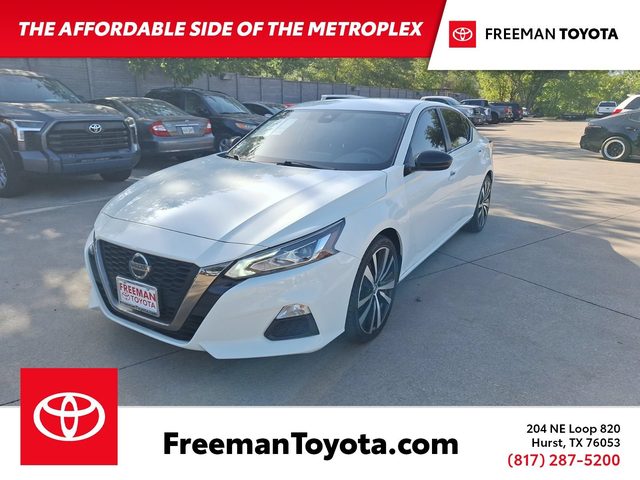 2021 Nissan Altima 2.5 SR FWD photo