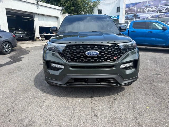2022 Ford Explorer ST 4WD photo