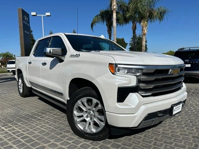 2022 Chevrolet Silverado 1500 High Country 4WD photo