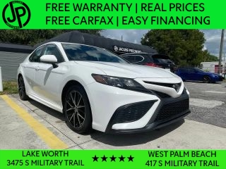 2021 Toyota Camry SE FWD photo