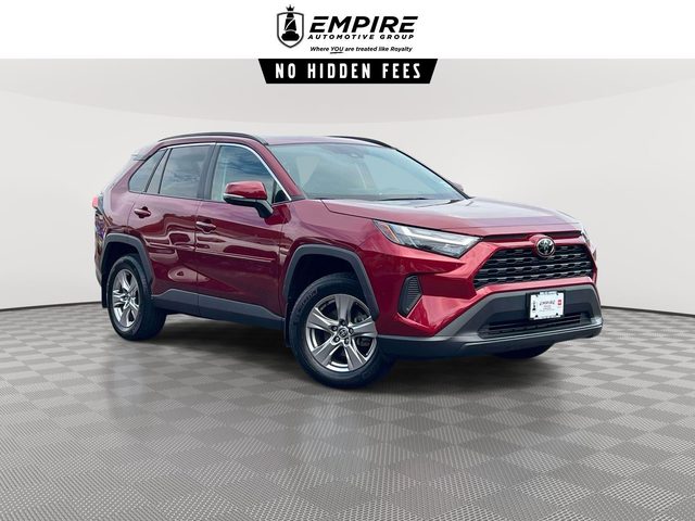 2022 Toyota RAV4 XLE AWD photo