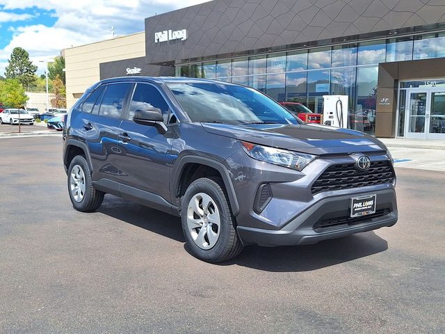 2022 Toyota RAV4 LE AWD photo
