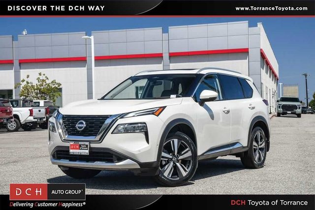 2023 Nissan Rogue Platinum FWD photo