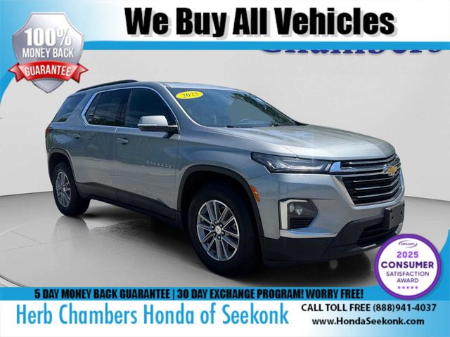 2023 Chevrolet Traverse LT Leather AWD photo