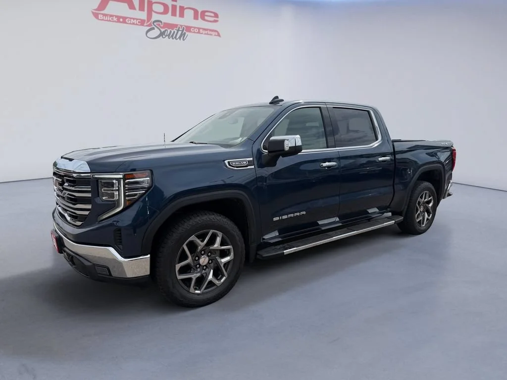 2022 GMC Sierra 1500 SLT 4WD photo