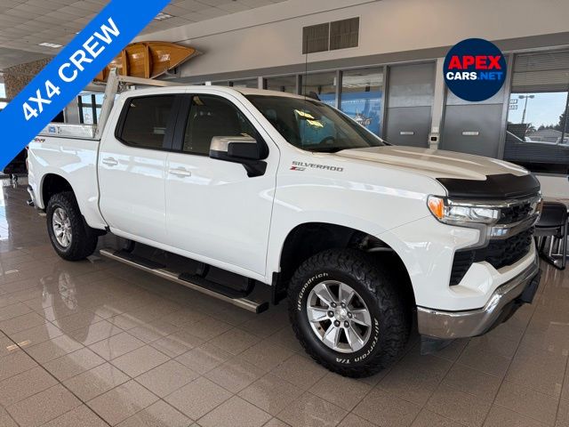 2022 Chevrolet Silverado 1500 LT 4WD photo