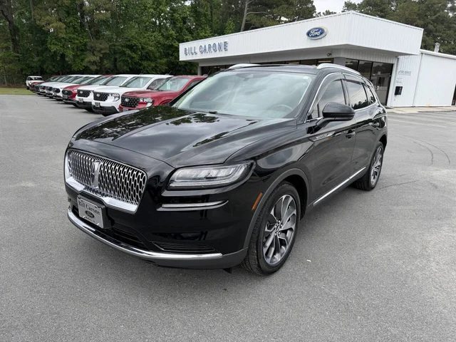 2022 Lincoln Nautilus Reserve AWD photo