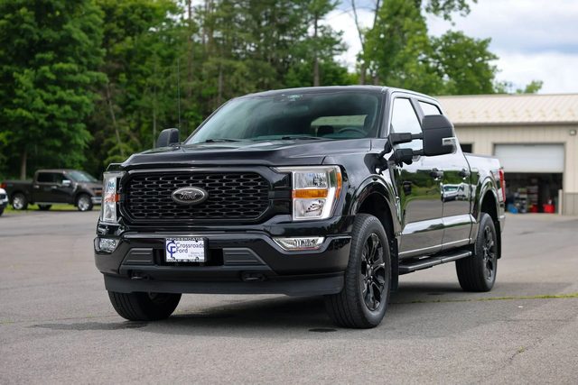 2022 Ford F-150 XL 4WD photo
