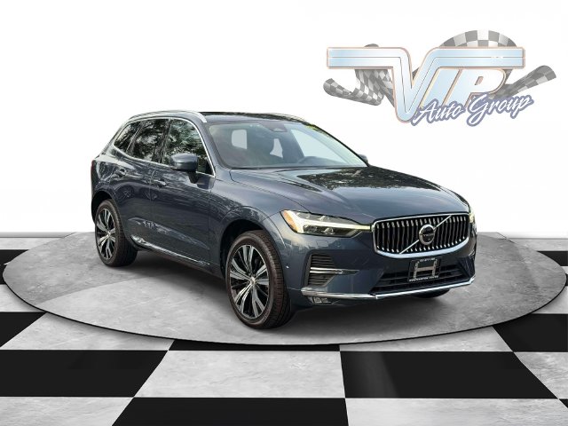 2023 Volvo XC60 Plus Bright Theme AWD photo