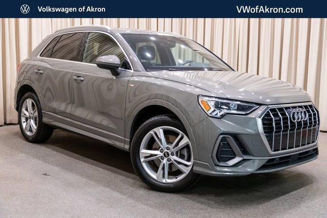 2023 Audi Q3 S line Premium AWD photo
