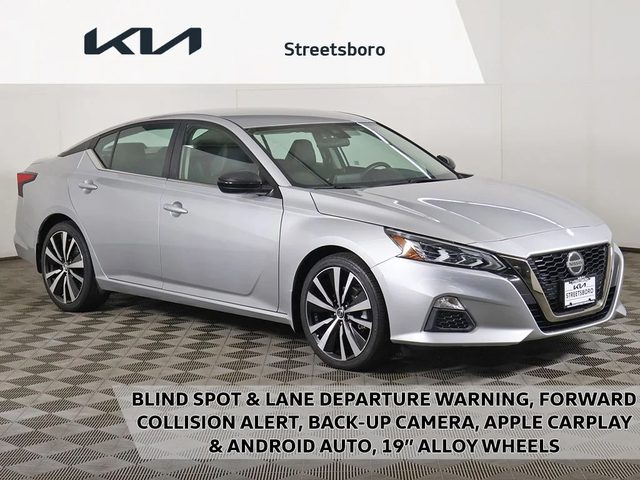 2022 Nissan Altima 2.5 SR FWD photo