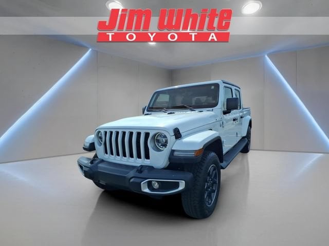 2022 Jeep Gladiator Overland 4WD photo