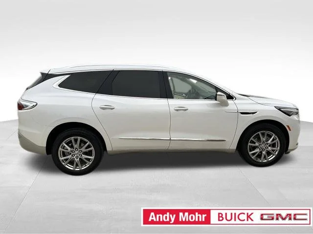 2023 Buick Enclave Essence AWD photo