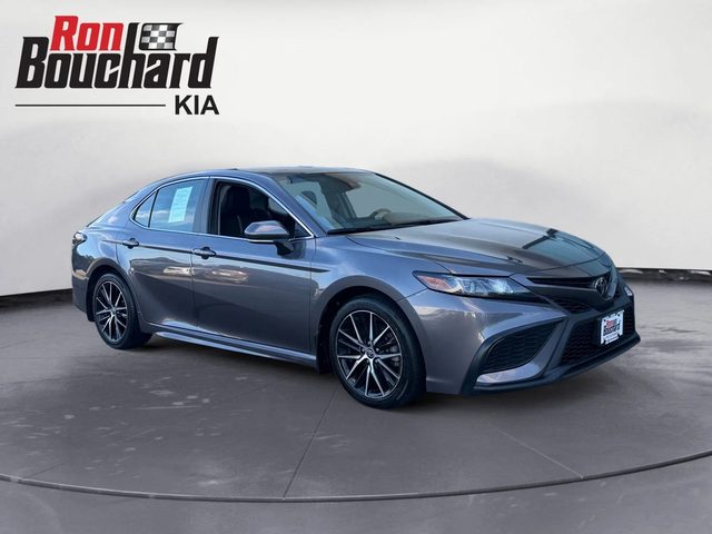 2023 Toyota Camry SE AWD photo