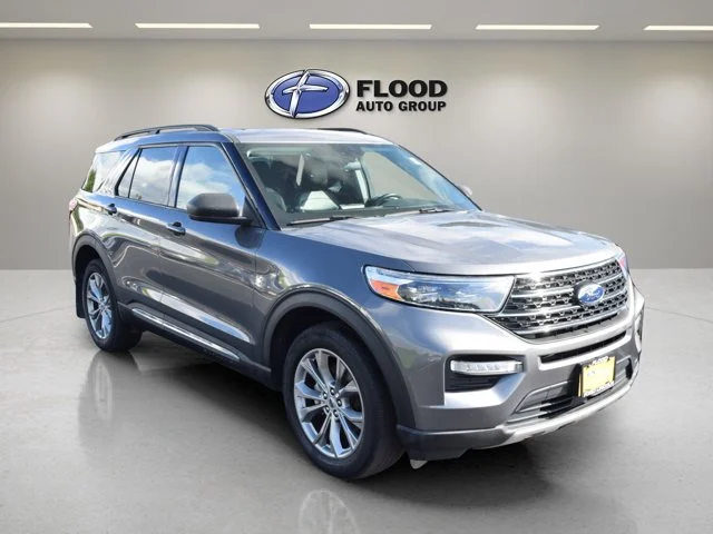 2022 Ford Explorer XLT 4WD photo