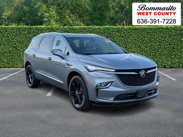 2023 Buick Enclave Essence FWD photo