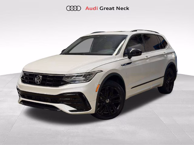 2022 Volkswagen Tiguan SE R-Line Black FWD photo