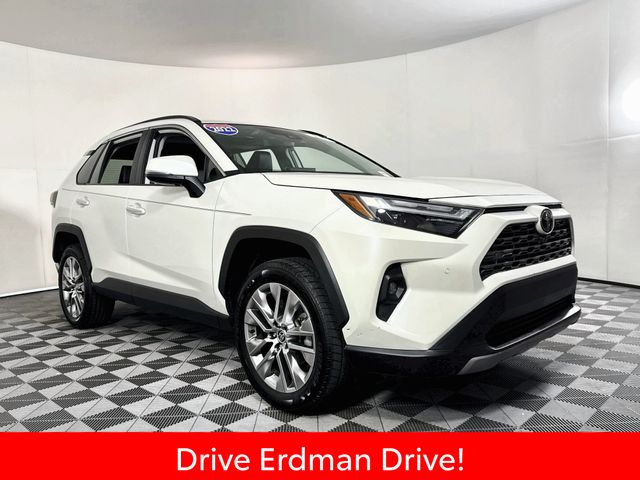 2022 Toyota RAV4 Limited AWD photo