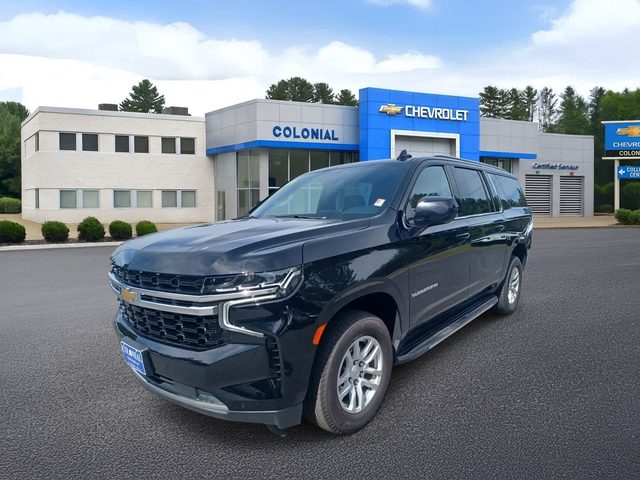 2023 Chevrolet Suburban LS 4WD photo