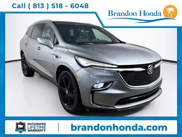 2023 Buick Enclave Essence FWD photo